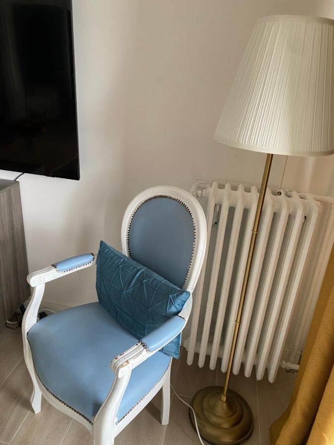 Grand Appartement Courbevoie Paris Eksteriør bilde