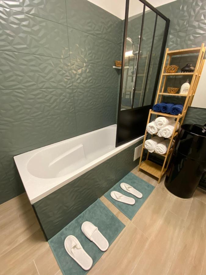 Grand Appartement Courbevoie Paris Eksteriør bilde