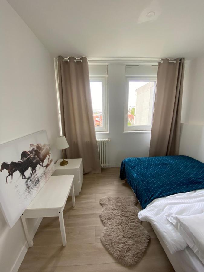 Grand Appartement Courbevoie Paris Eksteriør bilde