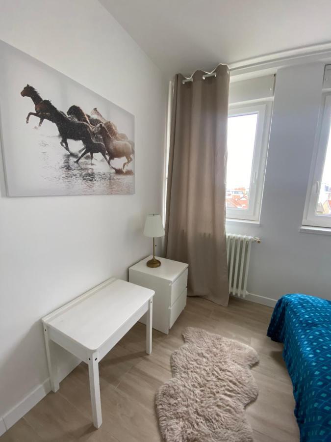 Grand Appartement Courbevoie Paris Eksteriør bilde