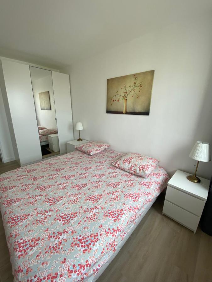 Grand Appartement Courbevoie Paris Eksteriør bilde