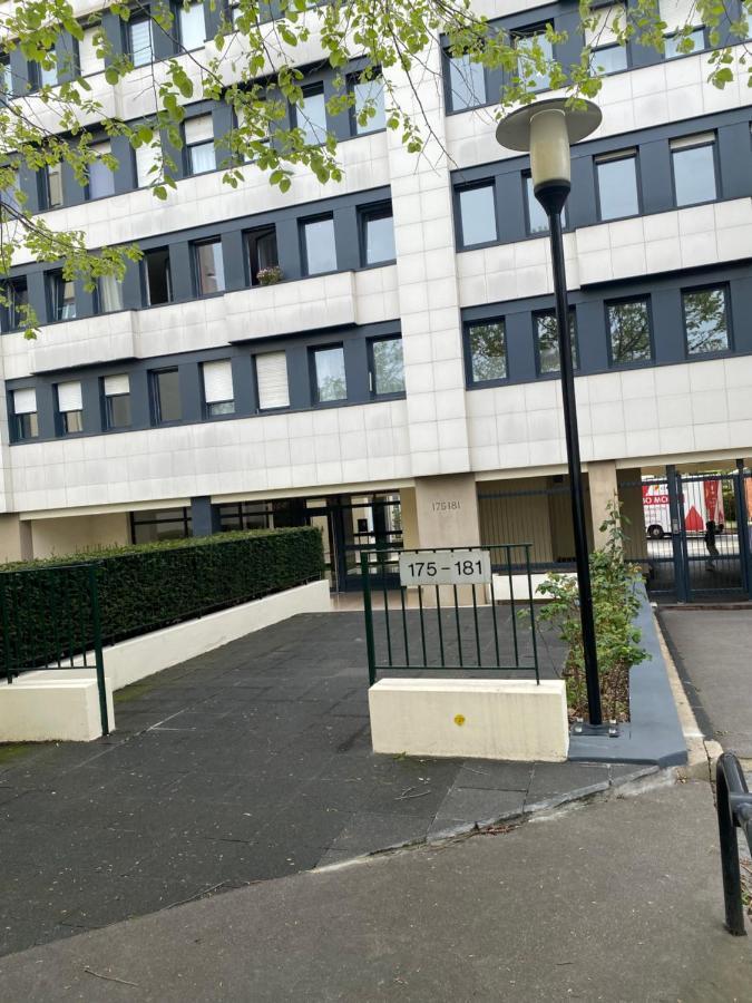 Grand Appartement Courbevoie Paris Eksteriør bilde